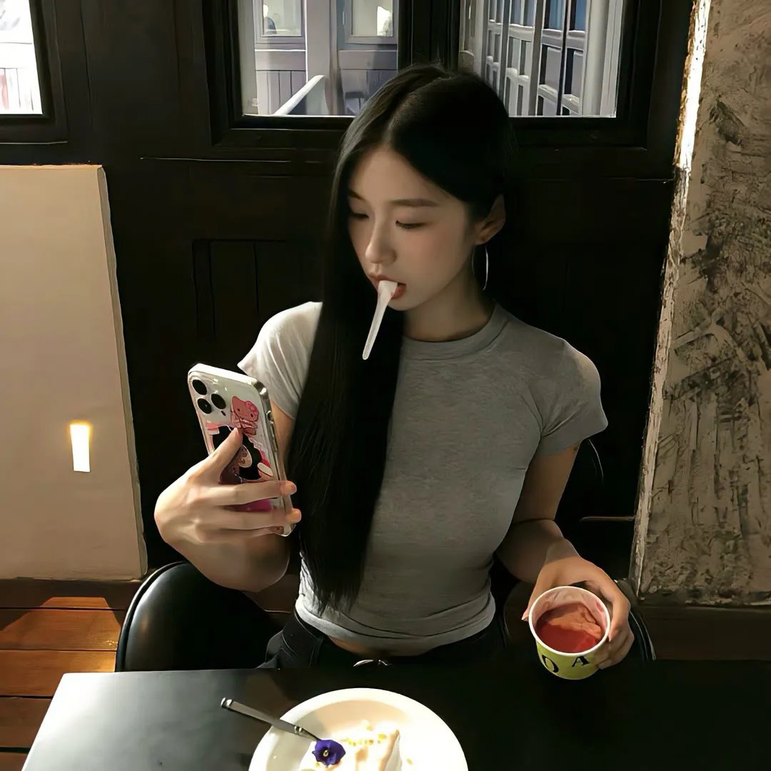 云裳艳曲